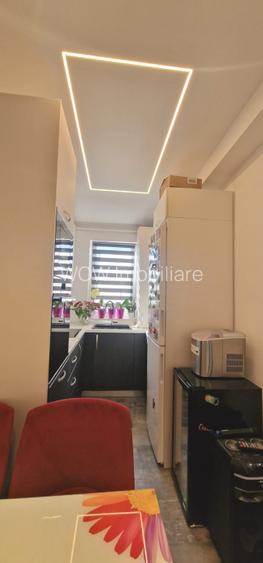 De vanzare apartament 3 camere in Selimbar - 8