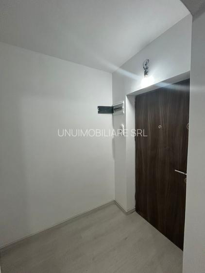 Apartament 3 camere - Zona Sud - etaj 2- 70mp - 69500 euro negociabil - 10