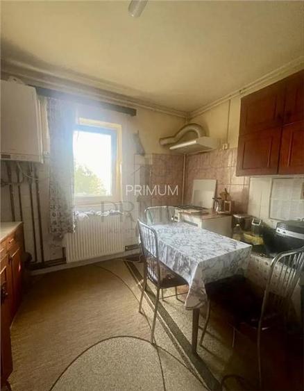 COMPLEXUL STUDENTESC - 3 CAMERE - 2 BAI - ETAJ 3 - Centrala proprie - 6