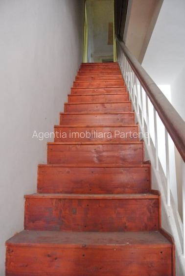 Proprietate Bascov, teren 13.500mp + 2 constructii (36 camere) - 14