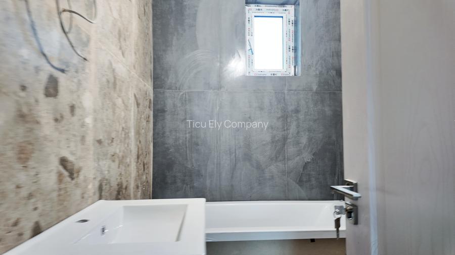 Vindem casa in Navodari zona de vile - 10