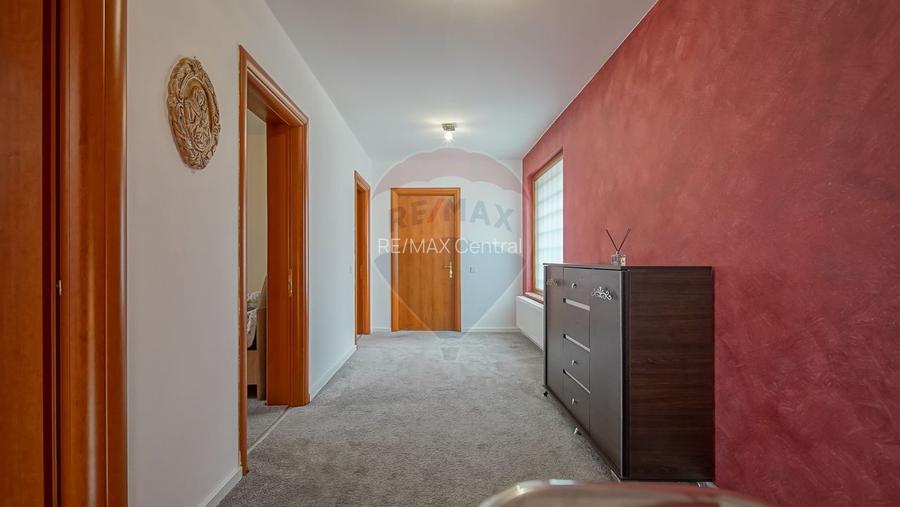 Casă cu garaj și panouri fotovoltaice – Codlea! - 23