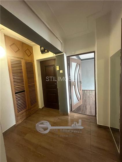 APARTAMENT 2 CAM DECOMANDAT PODU DE FIER ETAJ INTERMEDIAR - 3