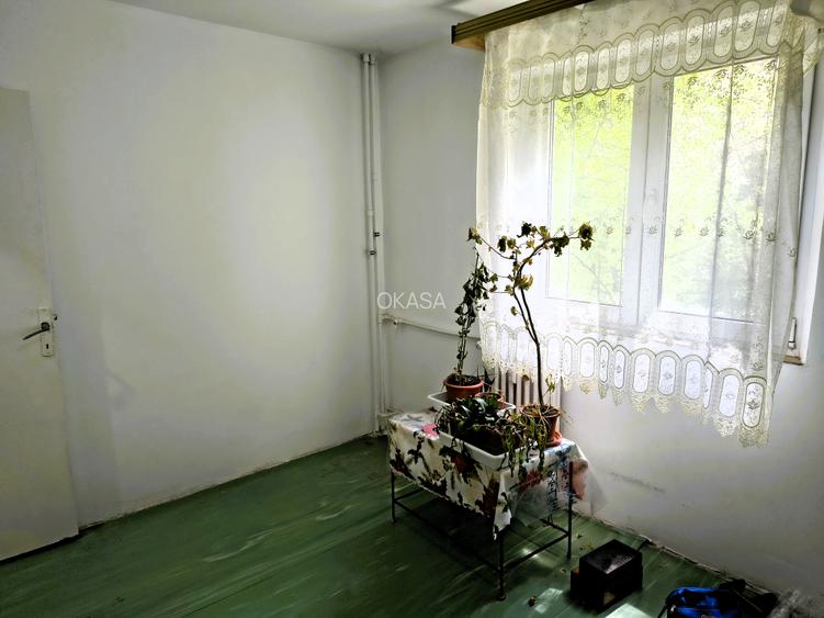 Vanzare Apartament 2 camere, Resita, etajul 1, liniște și acces facil - 21