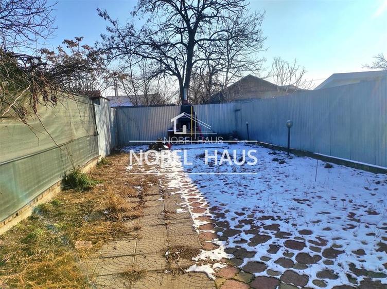 Spatiu comercial si teren intravilan 500 mp, Barlad, str Republicii - 9