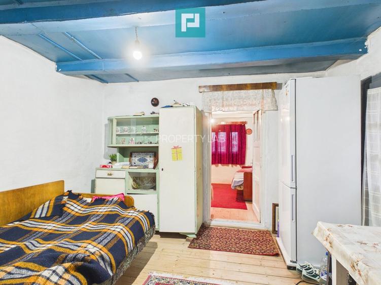 Casă cu 2 corpuri și 4 camere în Tauț - 7