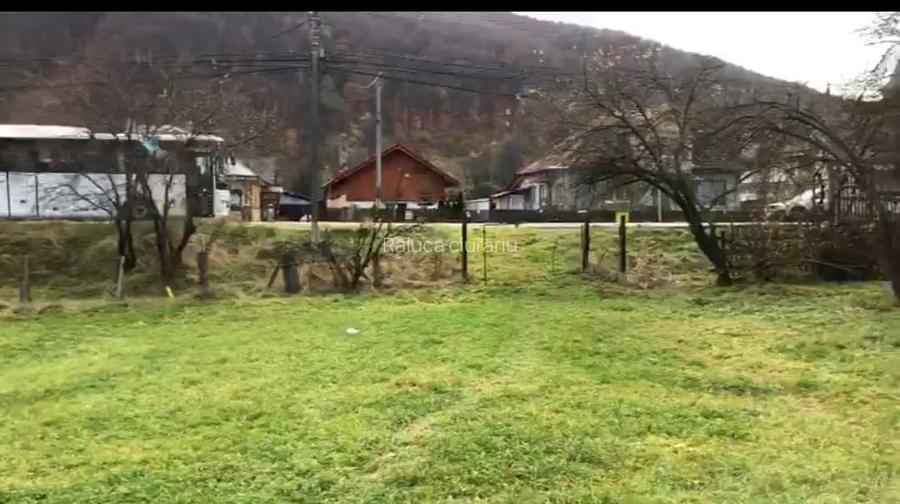 +447449296925 Teren intravilan pe strada principală – Slănic-Moldova, 1.000 mp - 6