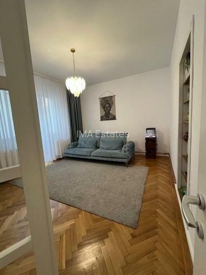 Vila renovata complet in zona Unirii - 3