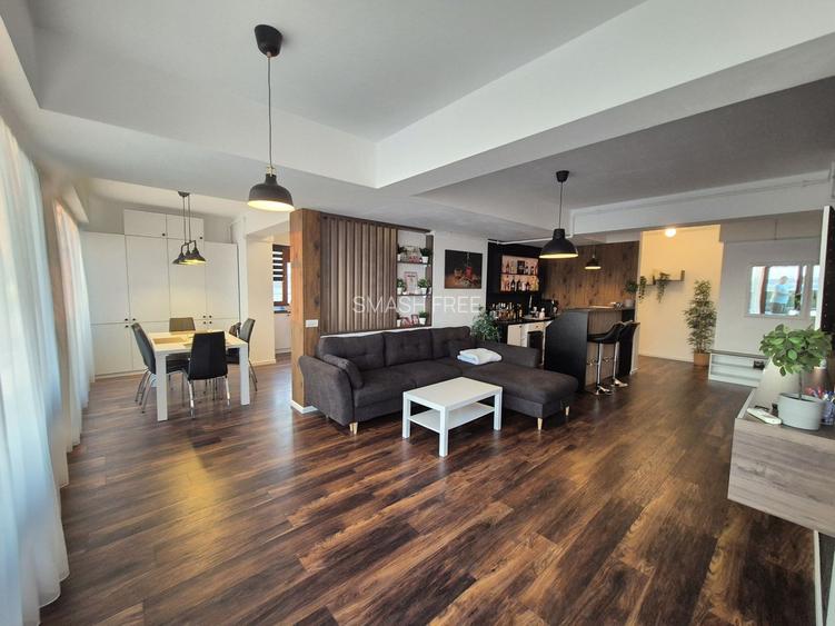 Penthouse 104,97 mp + 192,81 mp terase - piata Sudului - 2