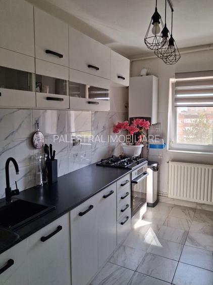 Apartament 3 camere Scriitorilor,2 balcoane,mobilat-utilat,160000 Euro - 4