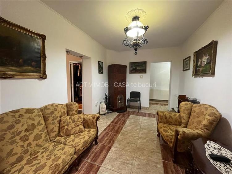 Lugoj, Casa 8 Cam., La Cheie,  str. Marasesti - 27