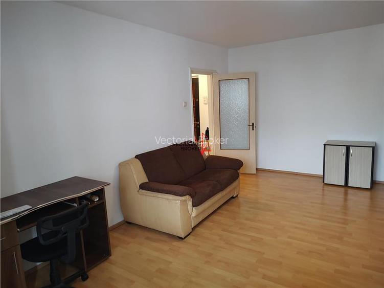 Garsoniera Dristor Metrou Bloc Mixt  Constructie 1986 Mobilata si Utilata 42MP - 8