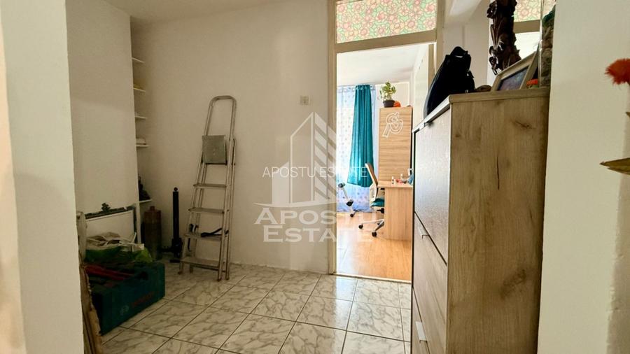 Apartament cu 3 camere, curte si boxa de vanzare, Zona Dorobantilor - 11