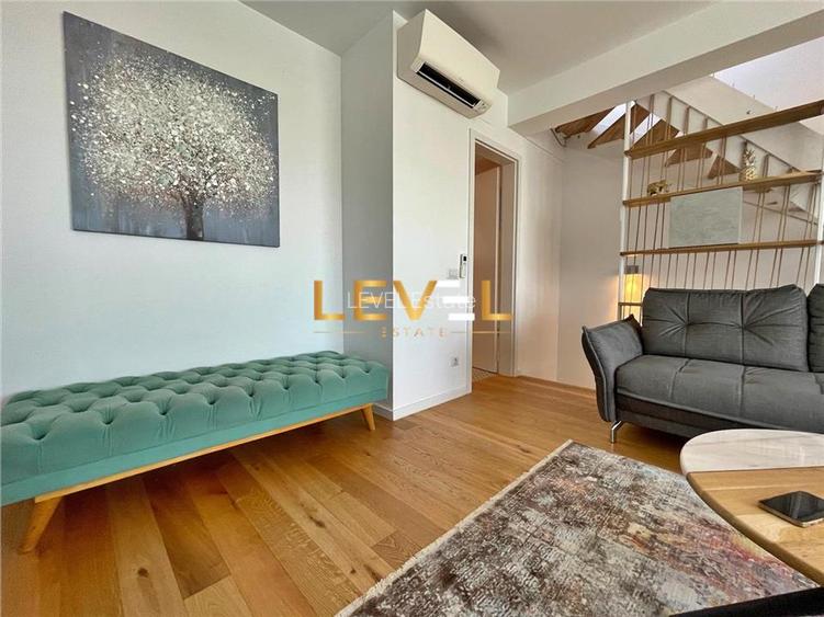 [VIDEO] Triplex Penthouse | 50 SQM Terrace | 2 Parking Spaces | Philips HUE - 9