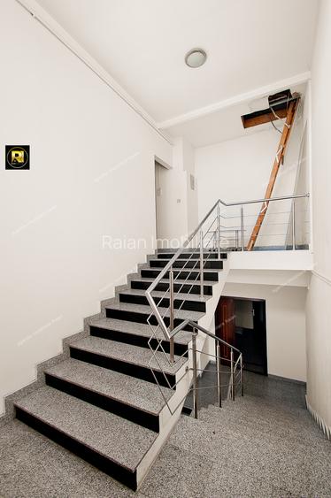 Vanzare Cladire S+P+3Et,destinatie mixta,in Galati,ultracentral,pe blv. Brailei - 17