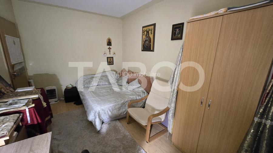 FARA COMISION - Apartament de vanzare 4 camere balcon parcare Lupeni  - 7