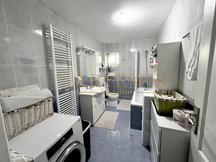 Apartament de 3 camere, decomandat, 100 mp. - 9