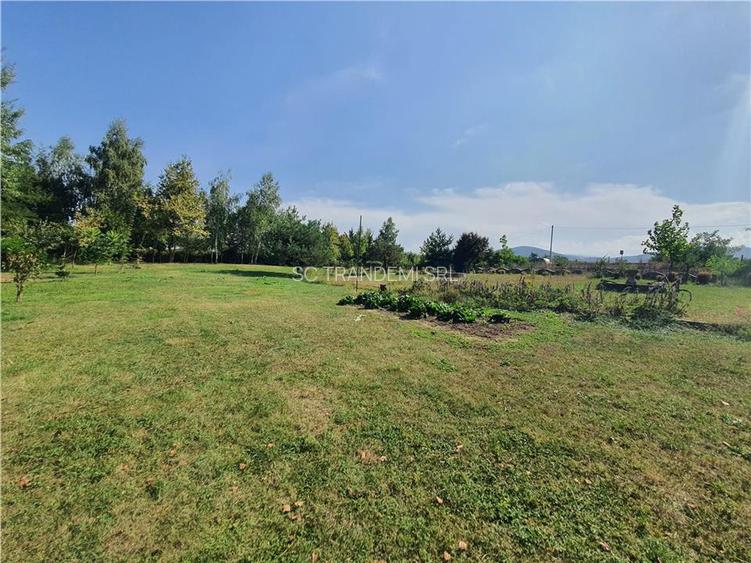 Teren intravilan Sacel -zona lacuri -ultimul lot de 900mp - 10