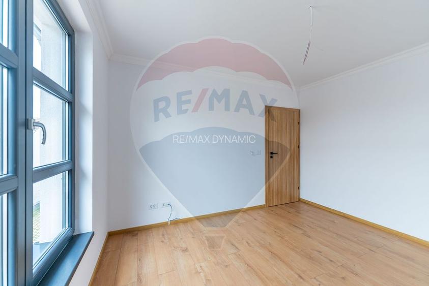 Casă elegantă și spațioasă – în complex privat, zona centrală Arad - 27