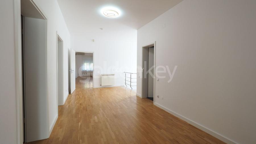 Vilă cu 7 camere si piscina exclusiva langa British School - 28