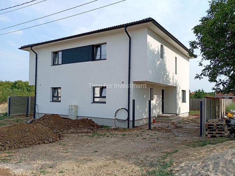 Sanandrei, Duplex pe Etaj, Drum Asflatat, Bucatarie Separata - 2