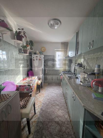 Apartament 2 camere decomandate, etaj intermediar, zona BIG