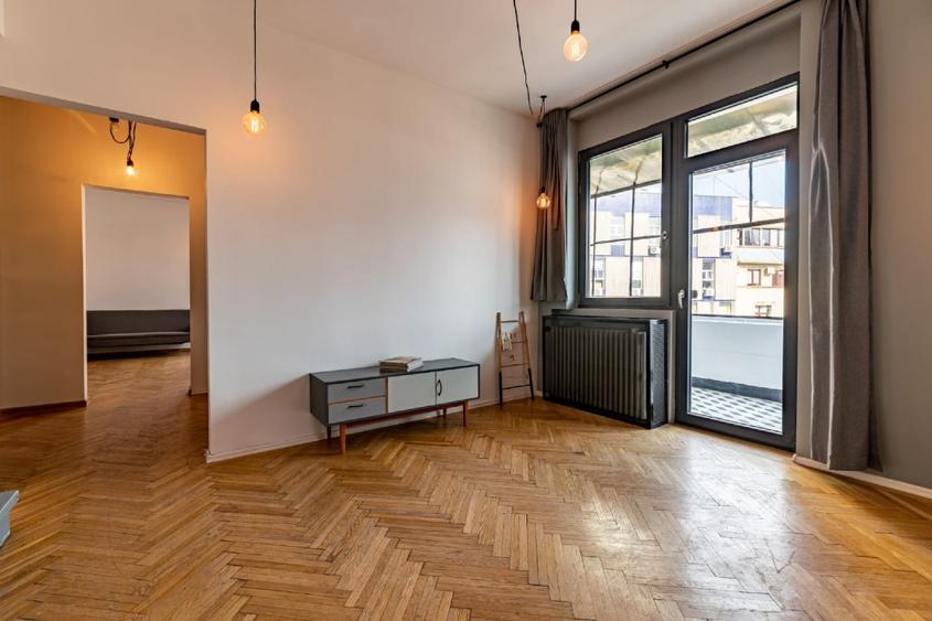 Str. Biserica Amzei 27 | 2 camere | 70 mp | Interbelic | 2 balcoane | SemRenovat