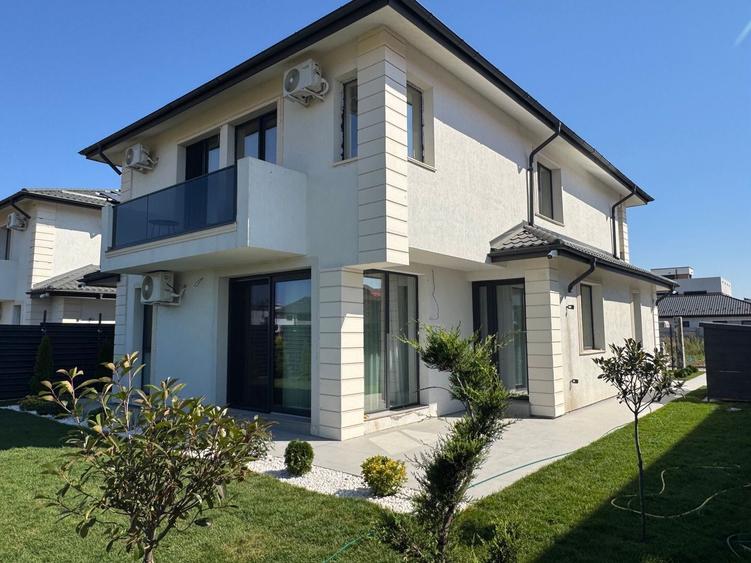 Vila Tunari ECO, POMPA de caldura si PANOURI Fotovoltaice si GARAJ