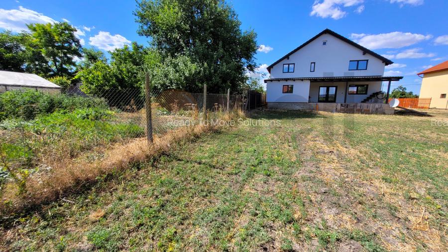 Casa individuala la rosu | Becicherecu Mic |Teren 2000 mp|Comision 0% - 2