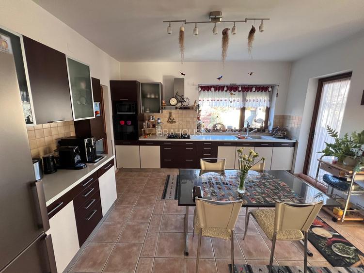 Casa cocheta de vanzare in Harman-Brasov - 7