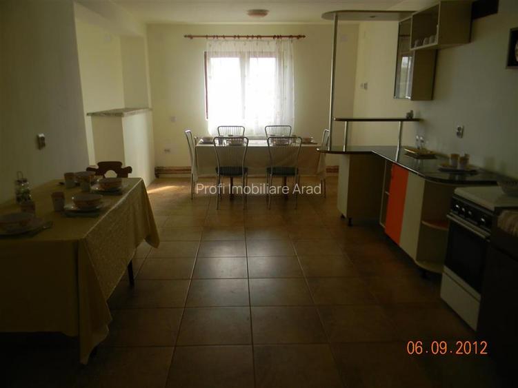 Vila pentru cazare muncitori Vladimirescu 18 lei/zi /pers. - 8