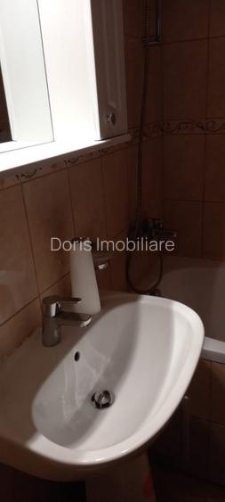 APARTAMENT 2 CAMERE PIATA ROMANA LINGA METROU - 55