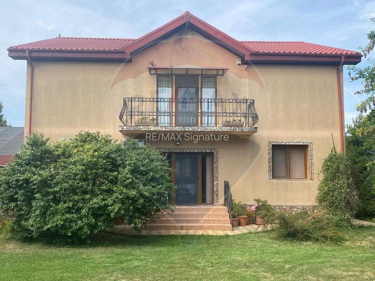 Casă / Vilă cu 5 camere de vânzare în zona Central - 3