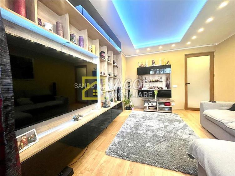 Apartament 3 camere, str. Alecu Russo, langa Vila Royal, Bacau - 2