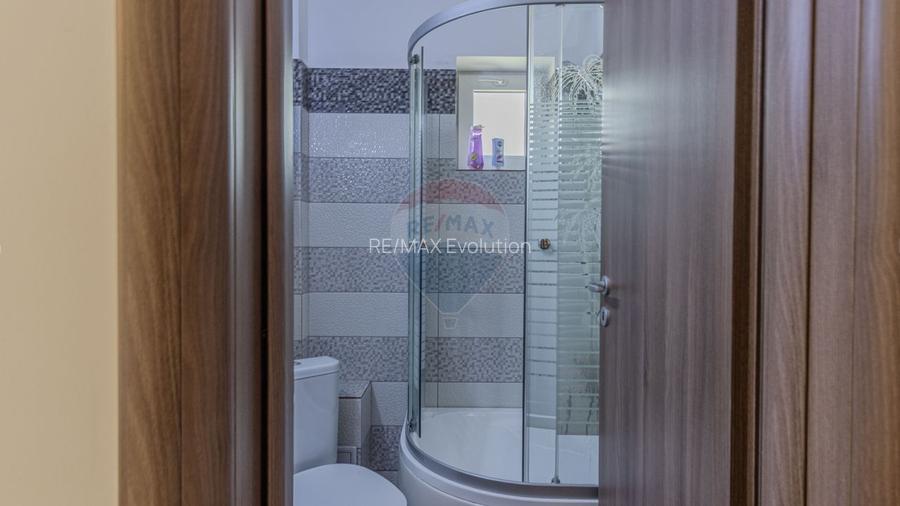 COMISION 0%| VILA 10 CAMERE | PRIVELISTE SPECTACULOASA | 1.074MP TEREN - 24