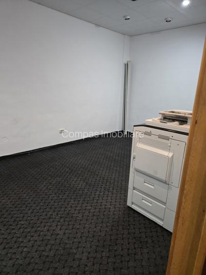 Spatiu comercial sau de birouri ultracentral etaj 1 - 2