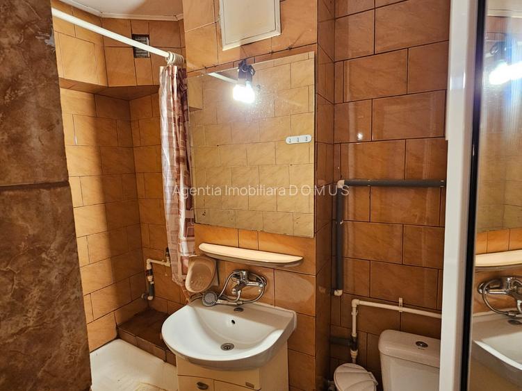 4 camere dec. Micro 18, etaj 1, 90mp, centrala termica - 9