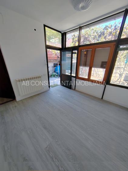 Zona Bd. Lacul Tei vila 7 camere disponibila pentru inchiriere. - 9