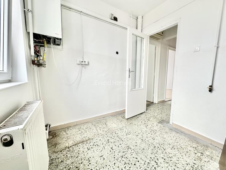 Apartament cu 2 camere decomandat - 45 mp - zona Dambovita - 9