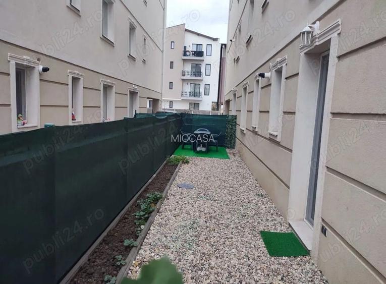 Gradina proprie. Decomandat. La asfalt. - 5