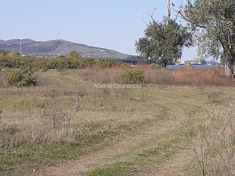 OCAZIE : INTRAVILAN com. MURIGHIOL - 19 euro/m.p. Deschidere Dunare  74 m. - 11