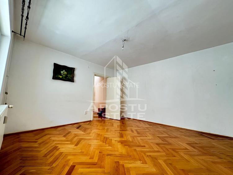 Apartament cu 3 camere, decomantat, etajul 2 , zona Spitalul Judetean - 10