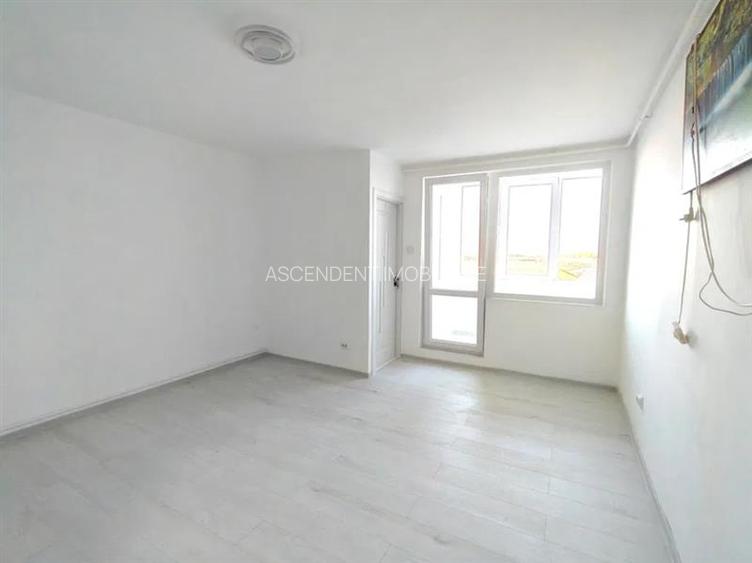 Garsoniera renovata, decomandata, in cartier Noua, Brasov - 8