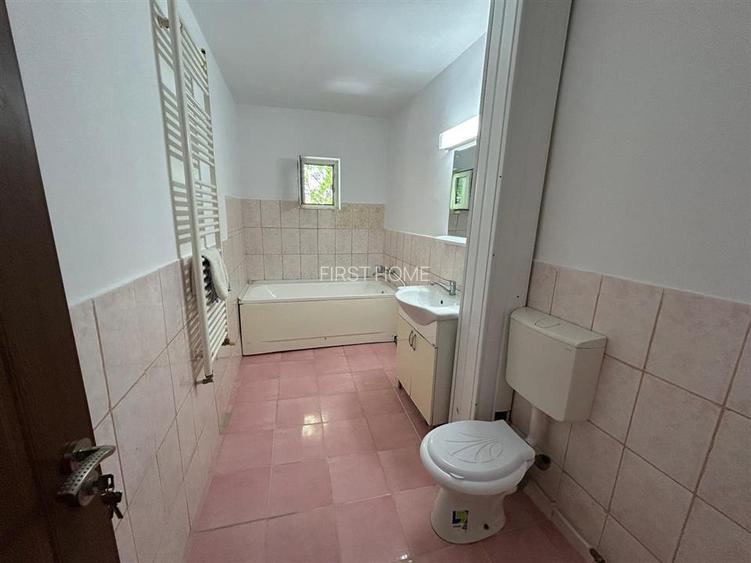 Apartament cu 3 camere de vanzare, zona Piata Moldovei - 12