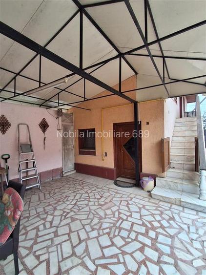 CASA DE VANZARE SATUL CATOLIC CARTIER 6 MARTIE ONESTI - 8