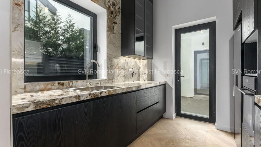 REV2004888 Vila deosebita I Erou Iancu Nicolae - 12