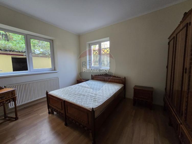 Casă cu 5 camere de vânzare în zona Central comision 0 - 11