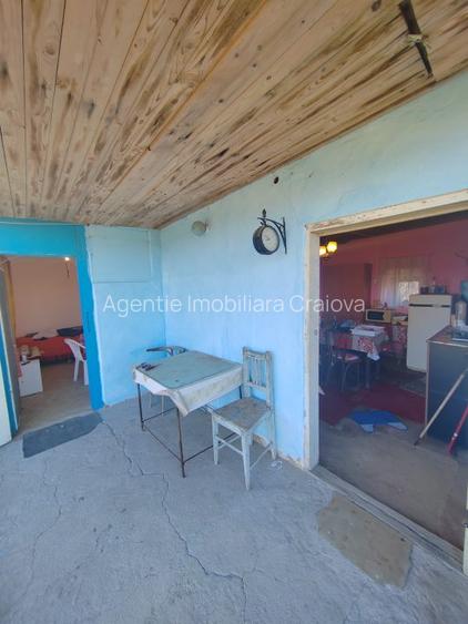 Vanzare casa batraneasca 2 camere + teren 1100mp in comuna Teslui, Olt - 9