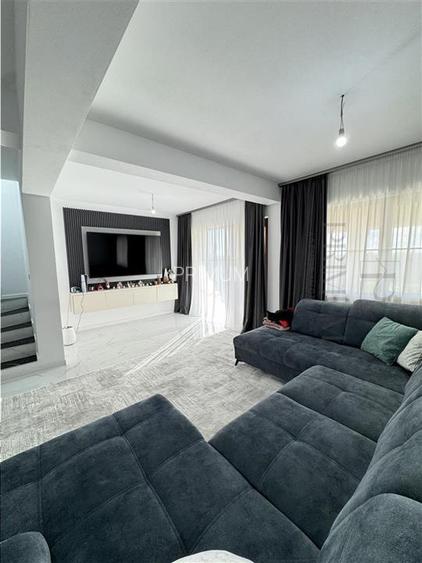 GIROC - DUPLEX SPATIOS - MOBILAT SI UTILAT - TEREN 333MP - TOATE UTILITATILE - 4