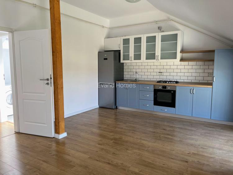 Oportunitate investitie imobiliara: etaj intreg cu 3 apartamente - Comision 0% - 12